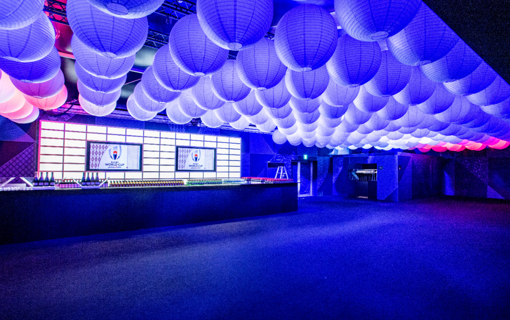 - An interior design incorporating traditional Japanese elements, unique to the Japan-hosted event.